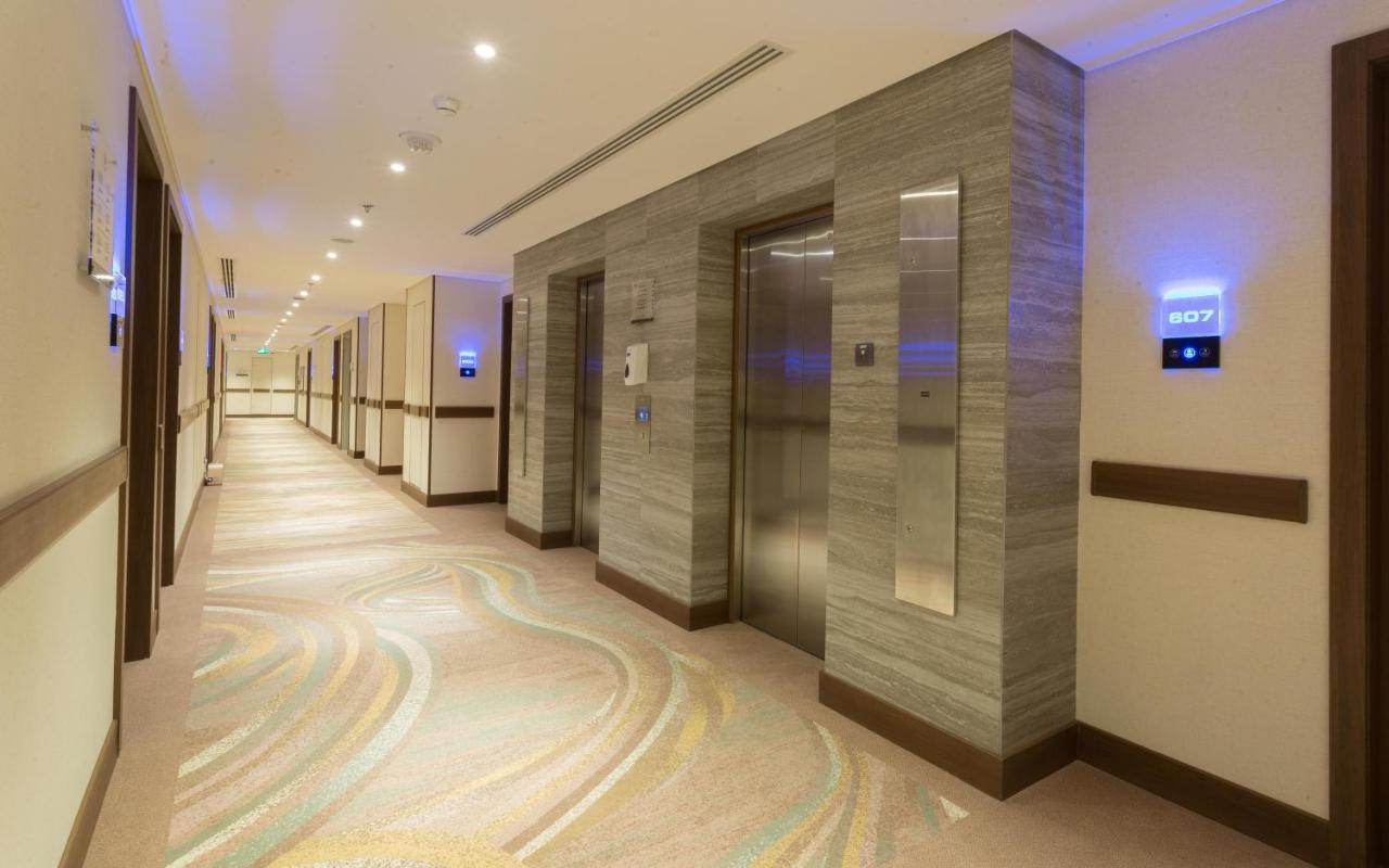 Comfort Hotel Jeddah King Road Екстер'єр фото