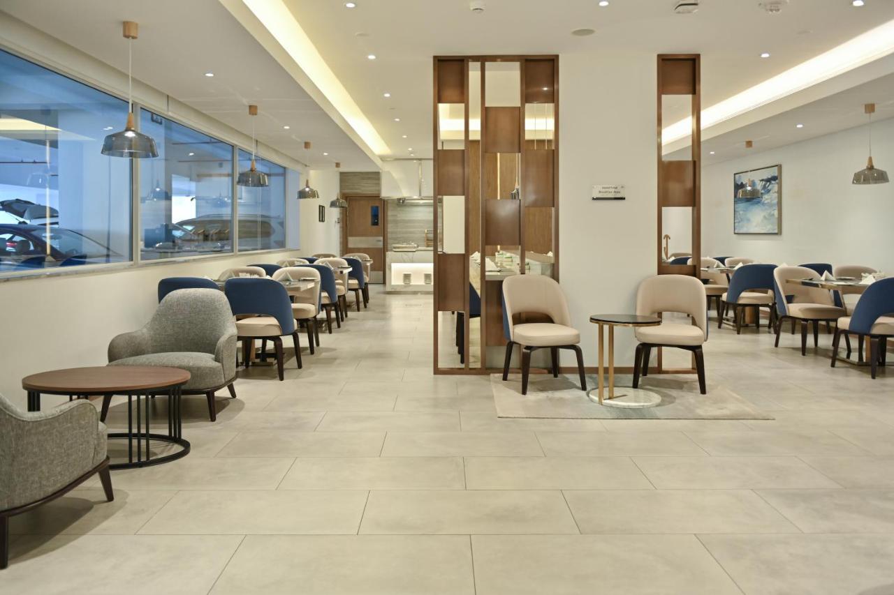 Comfort Hotel Jeddah King Road Екстер'єр фото