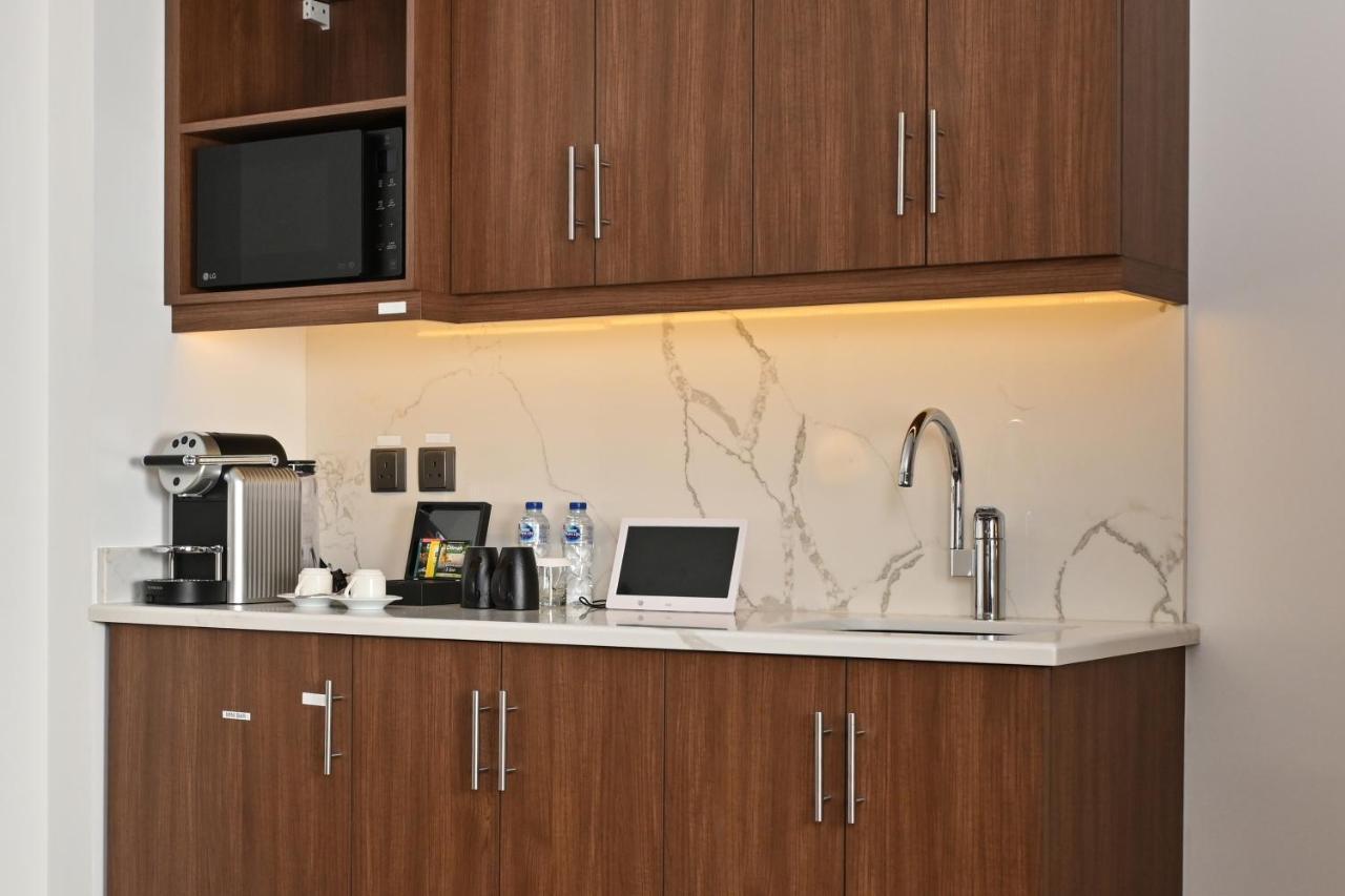 Comfort Hotel Jeddah King Road Екстер'єр фото