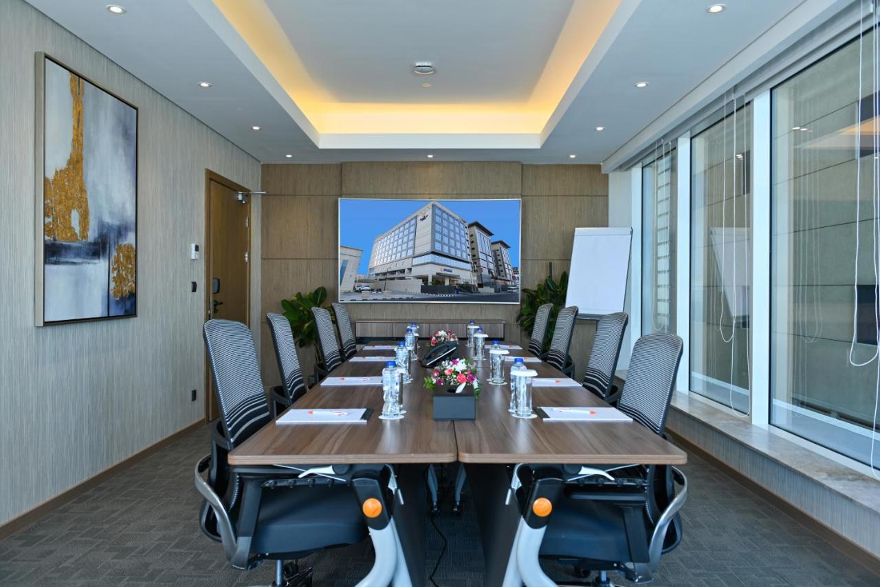 Comfort Hotel Jeddah King Road Екстер'єр фото