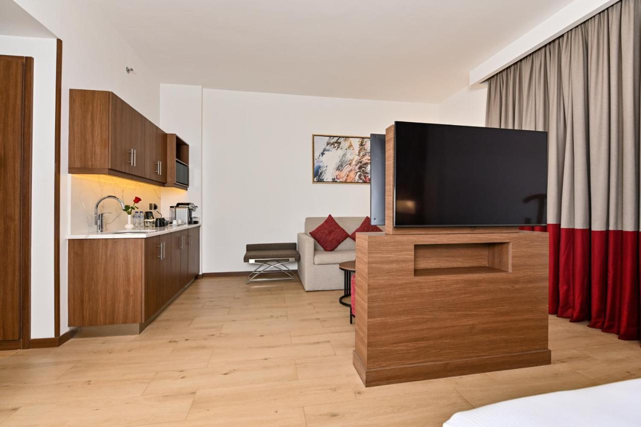 Comfort Hotel Jeddah King Road Екстер'єр фото
