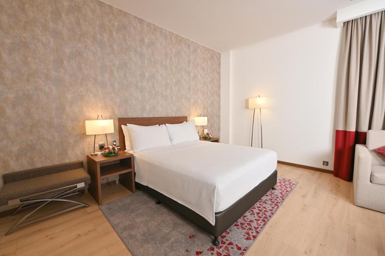 Comfort Hotel Jeddah King Road Екстер'єр фото