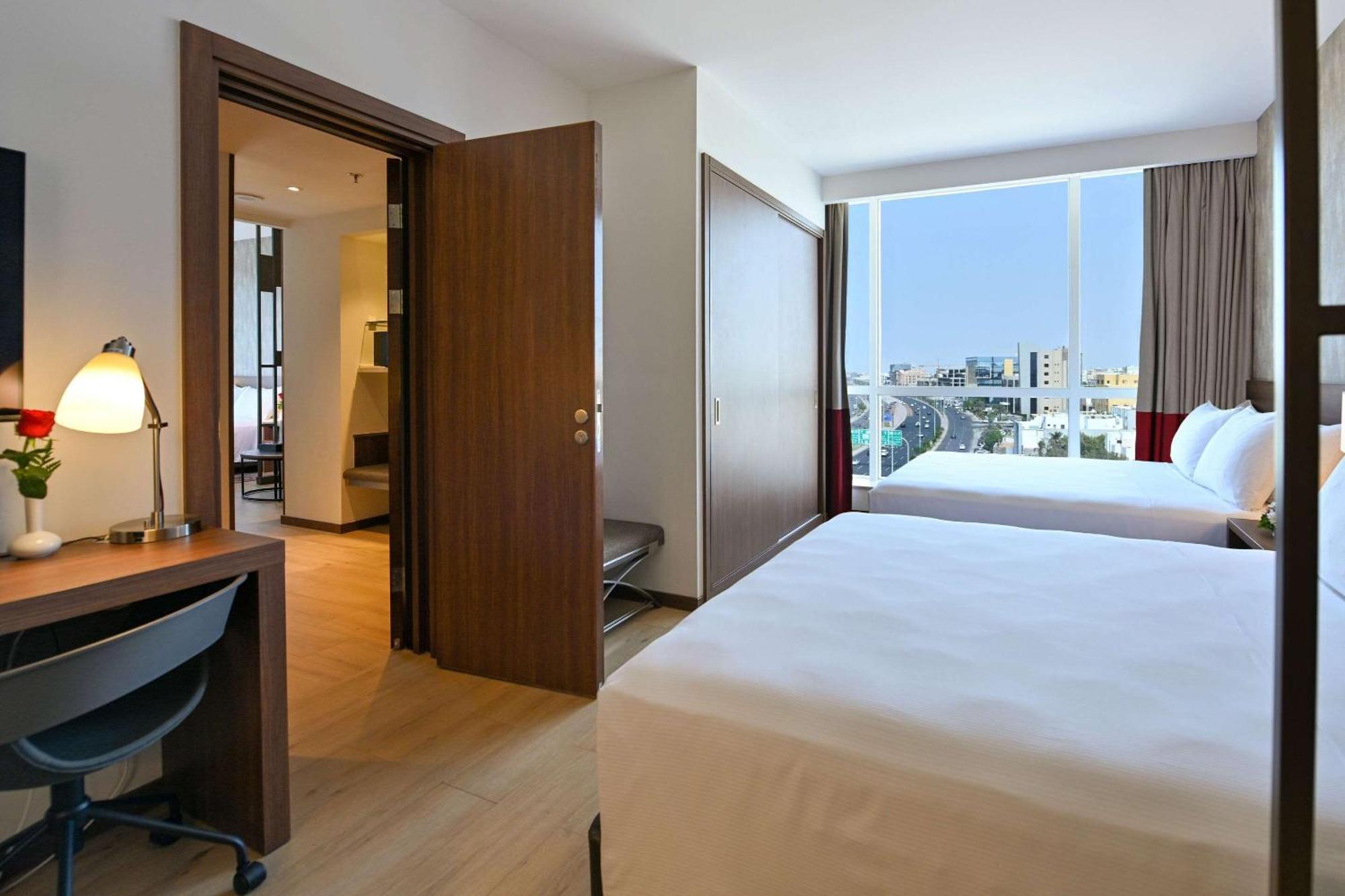 Comfort Hotel Jeddah King Road Екстер'єр фото