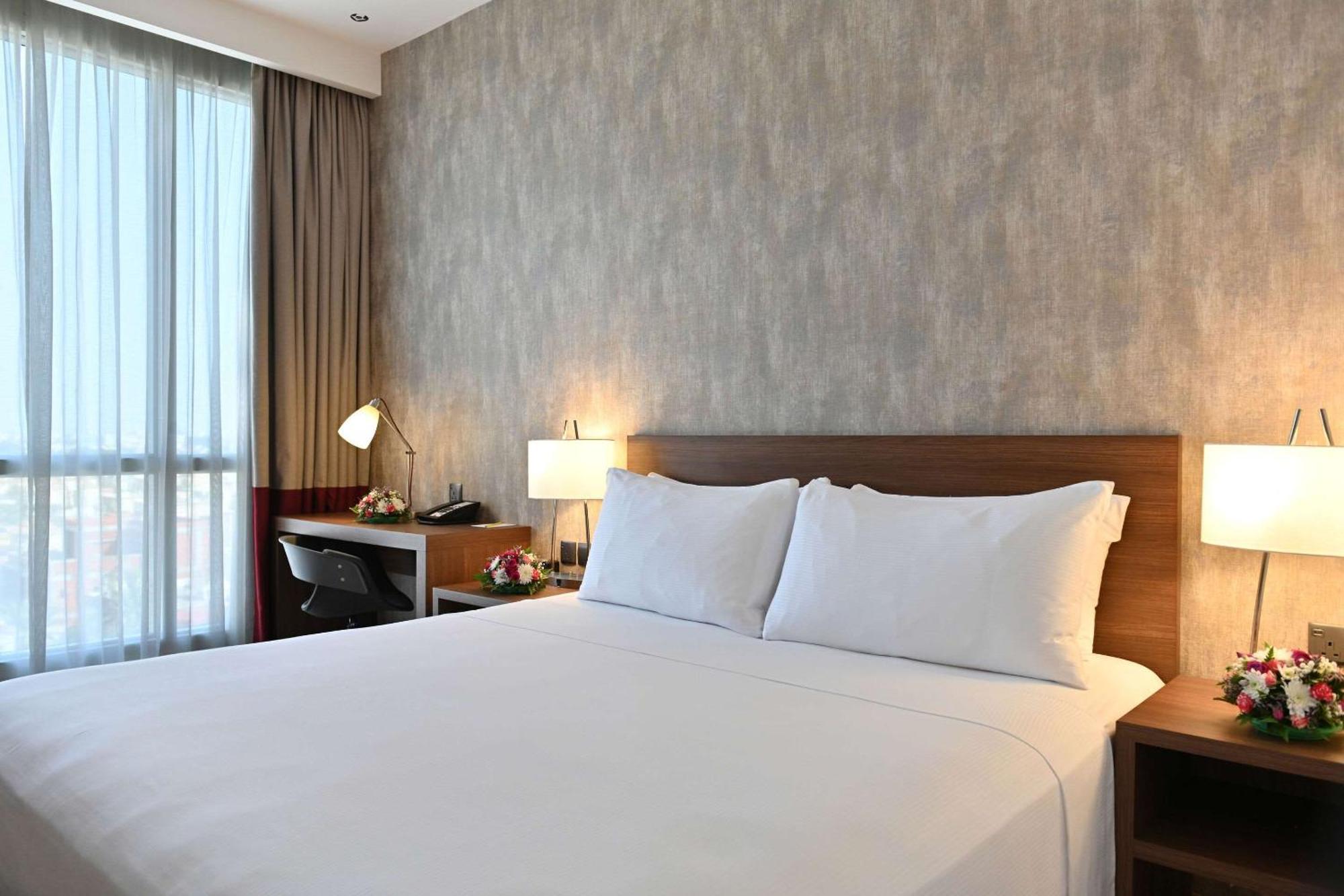 Comfort Hotel Jeddah King Road Екстер'єр фото