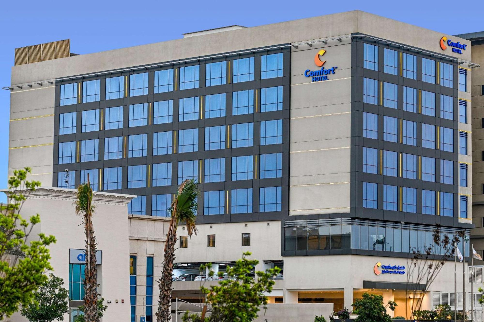 Comfort Hotel Jeddah King Road Екстер'єр фото